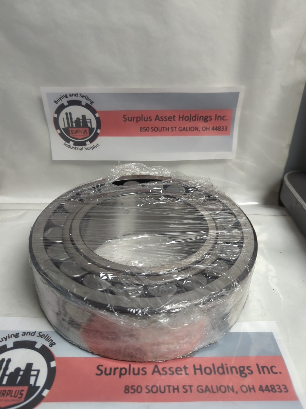 SKF,22226 EK,SPHERICAL ROLLER BEARING 130X230X64MM PRE-OWNED