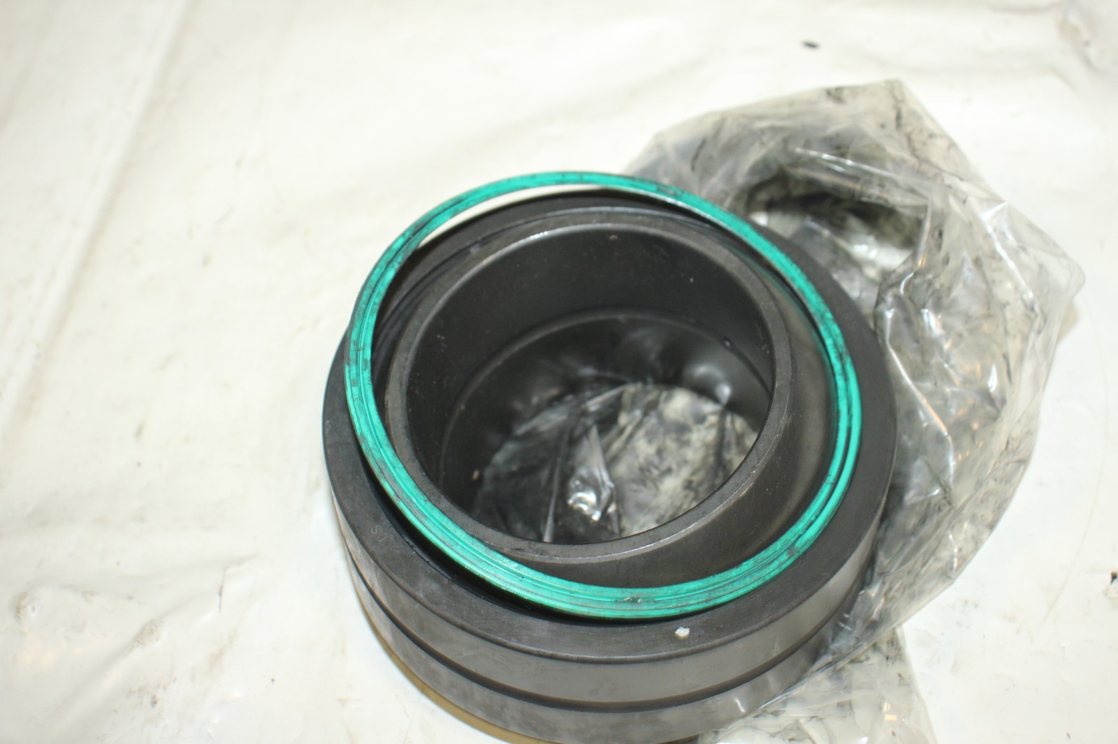 Sealed Split Spherical Roller Bearing GEG100ES-2RS