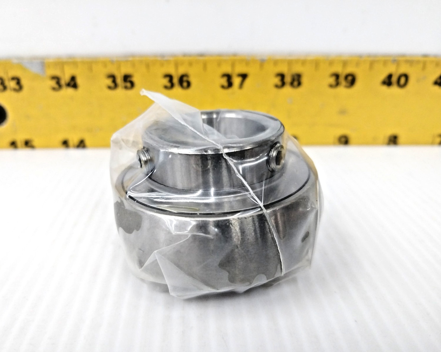 ami Bearings Stainless Steel Set Screw Locking Bearing 1″ Bore MUC205-16