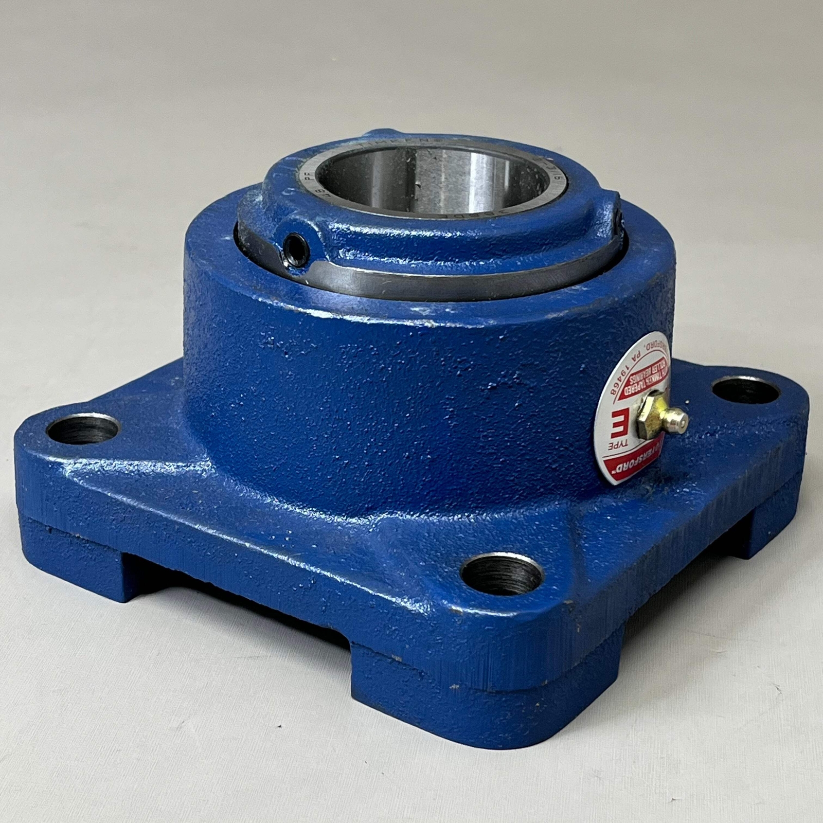 ROYERSFORD Type E Bearing 2 3/16 Square Flange 4-Bolt Tapered Rollers 20-05-0203