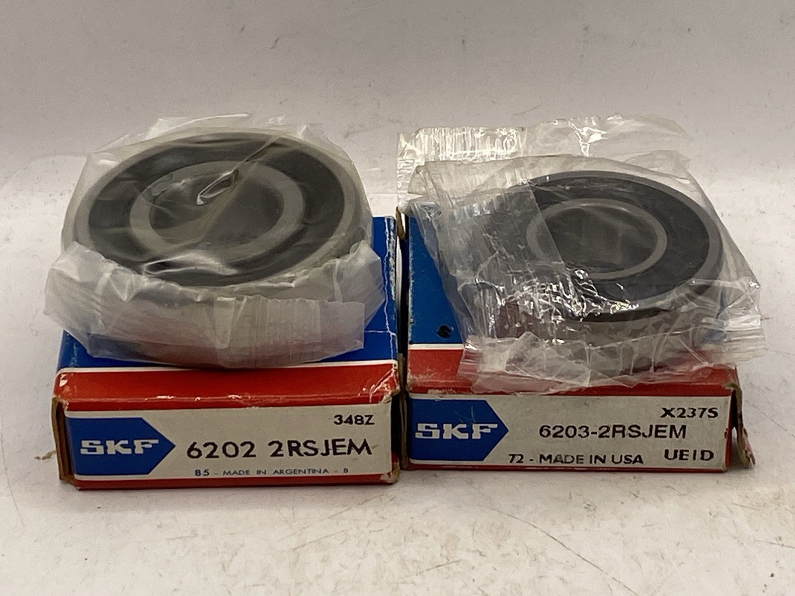 SKF 6202 2RSJEM RUBBER SEALED BEARING And 6203 2rsjem