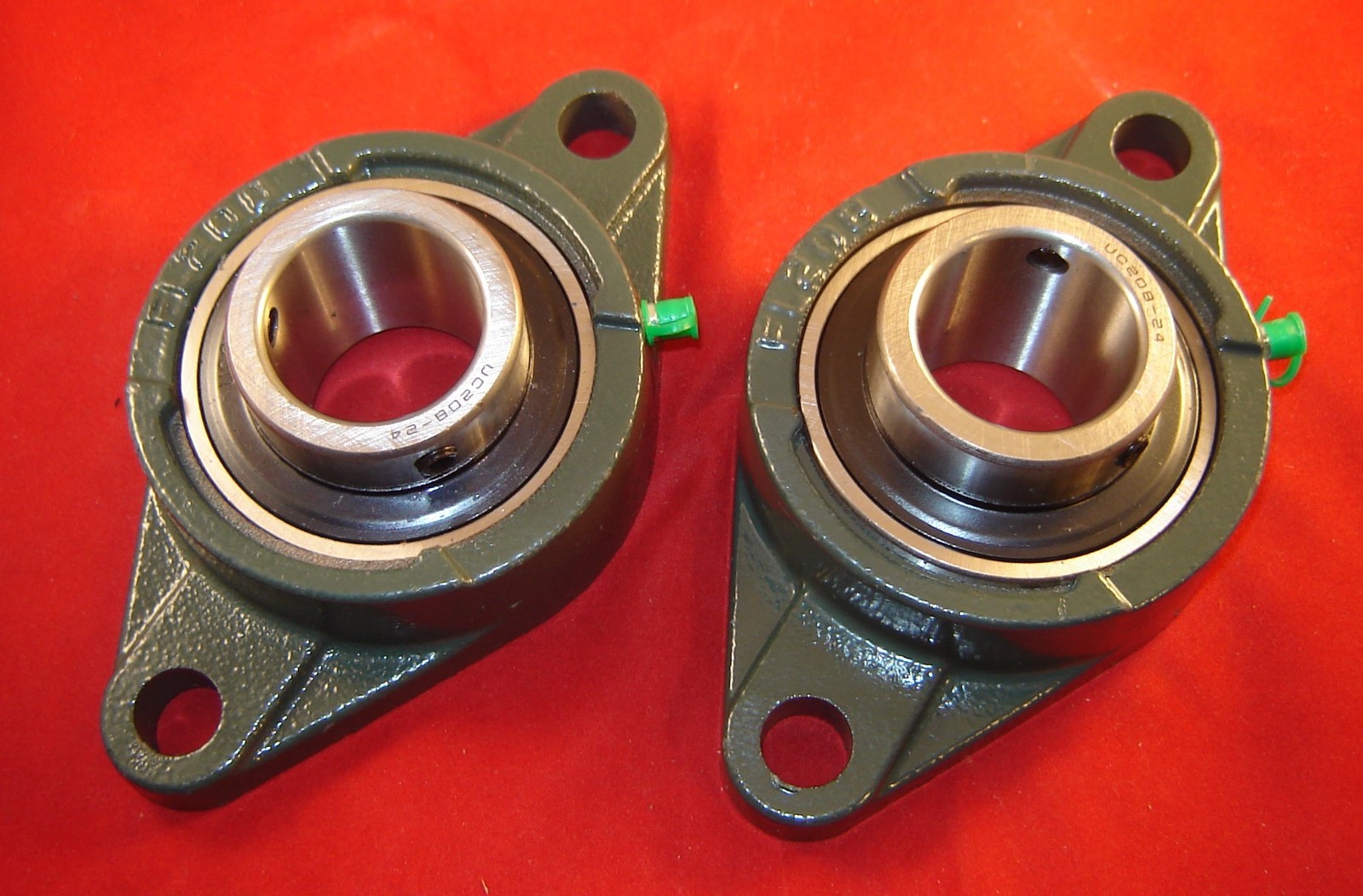 2 AUC UCFL208-24 Flange Bearing 1-1/2″ Bore 2-Bolt Cast Iron Unit UC208-24 FL208