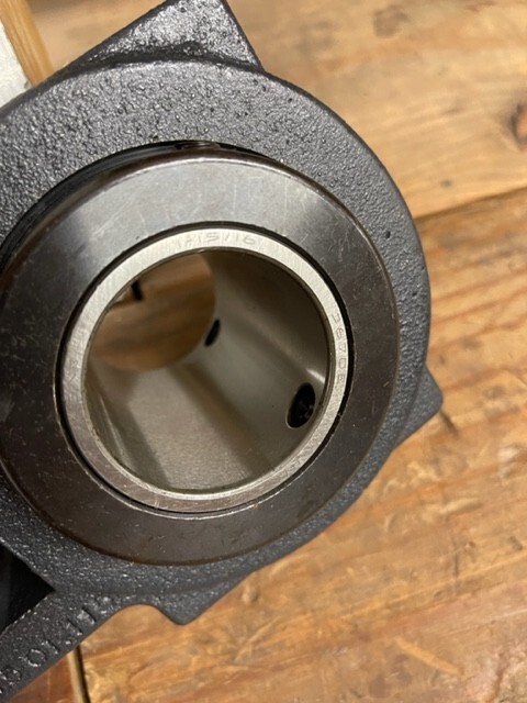 MOLINE E115WS 1-15/16″ TYPE E WIDE SLOT TAKE-UP BEARING – 19351115