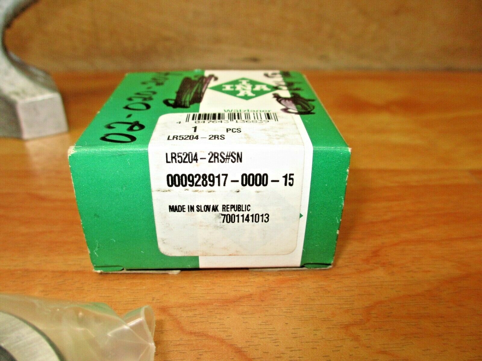 INA LR5204-2RS *NEW* Track Roller Bearing