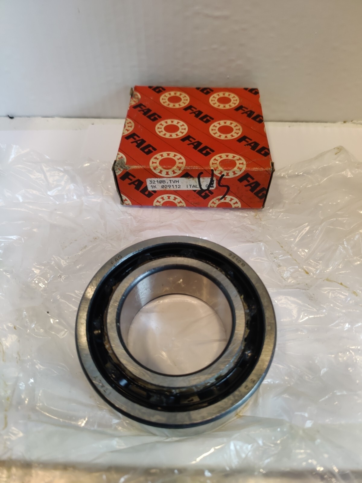 FAG 3210-B-TVH Angular Contact Bearing 90mm x 50mm x 30 mm