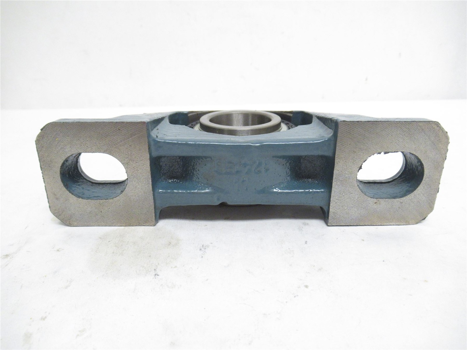 241317 New In Box; Dodge P2B-SC-103 Pillow Block Bearing 123809; 1-3/16″ID