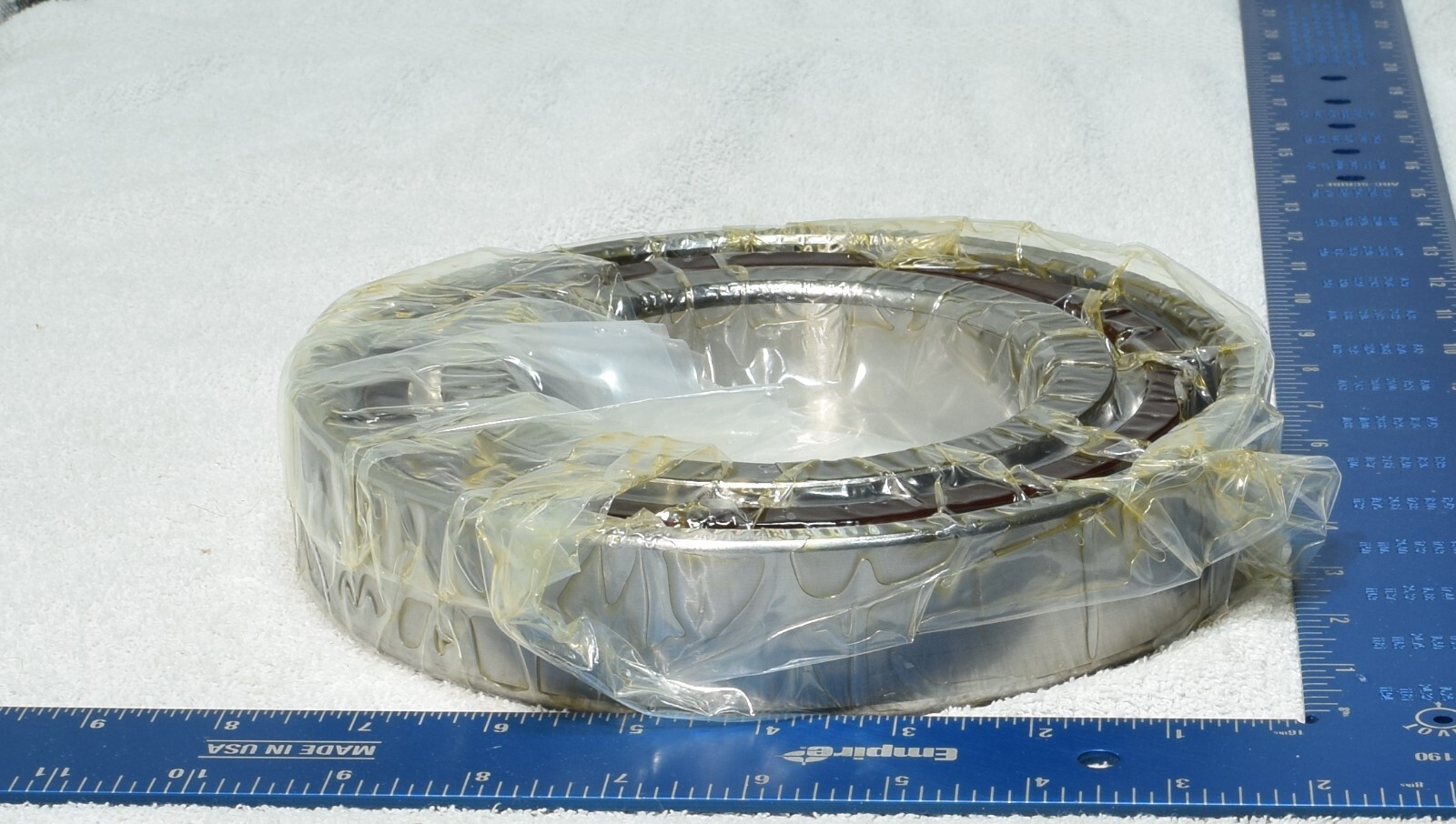 SKF Spindle bearings 7222 CDGA/P4A ID 110mm AD 200mm width 38mm