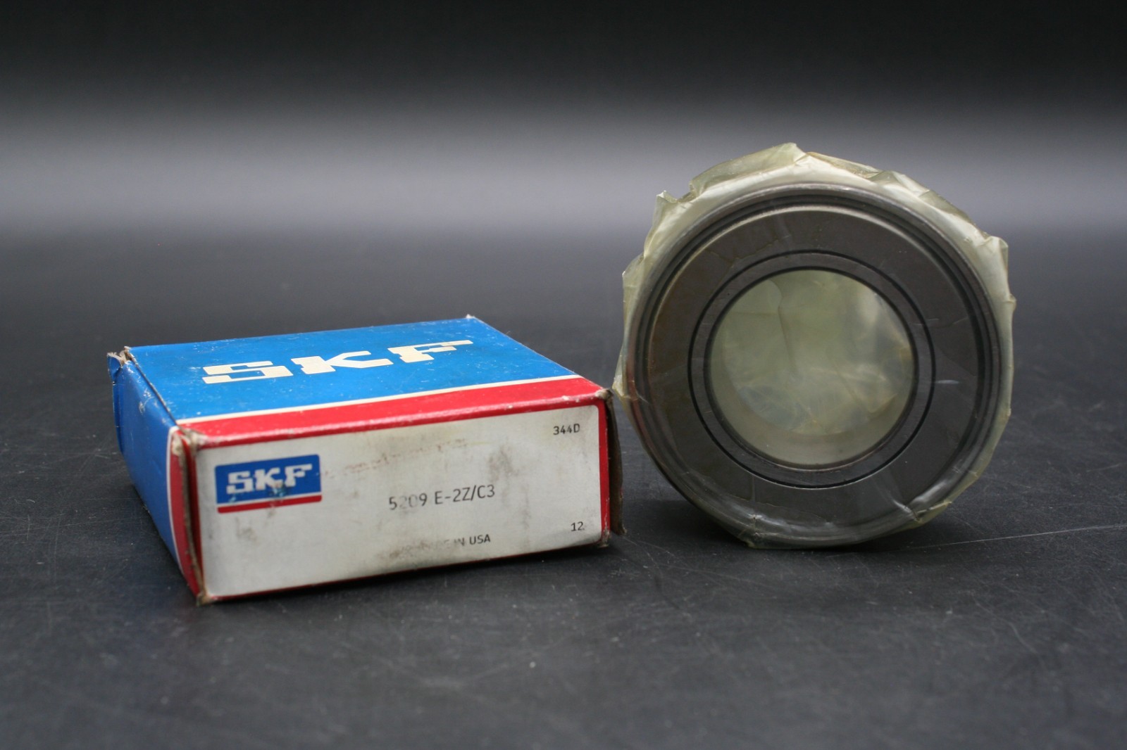 One (1) SKF 5209 E-2Z/C3 Double-Row Angular Contact Ball Bearing USA NEW