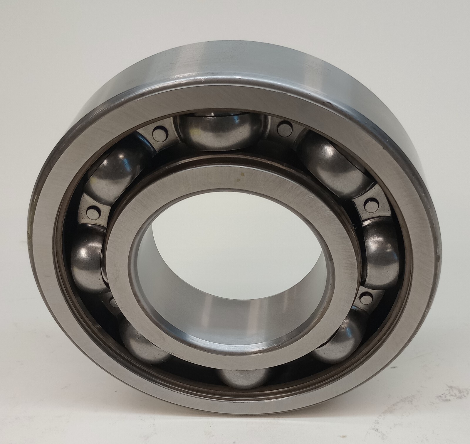 NSK 6313-Z-C3 Ball Bearing Deep Groove 65mm ID X 140mm OD X 33mm W