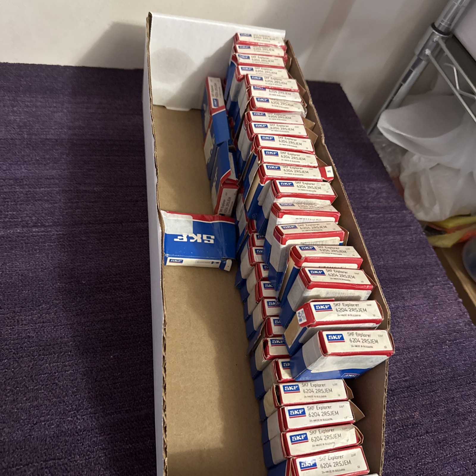 SKF 6204 2RSJEM bearings Lot Of 10 23Y209 New In The Box