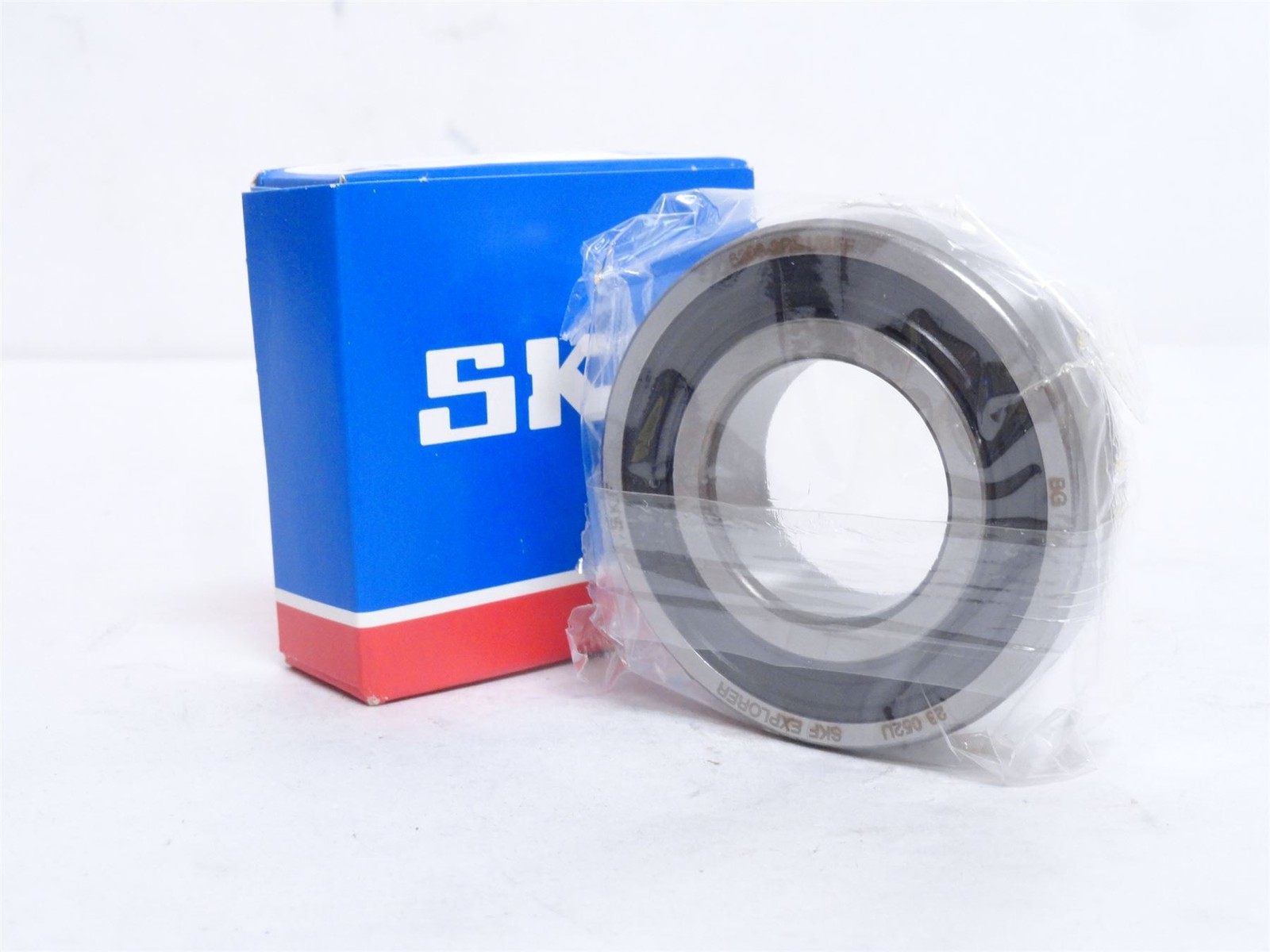 246998 New In Box; SKF 6206-2RS1 Ball Bearing 30mmID x 62mmOD x 16mm Width