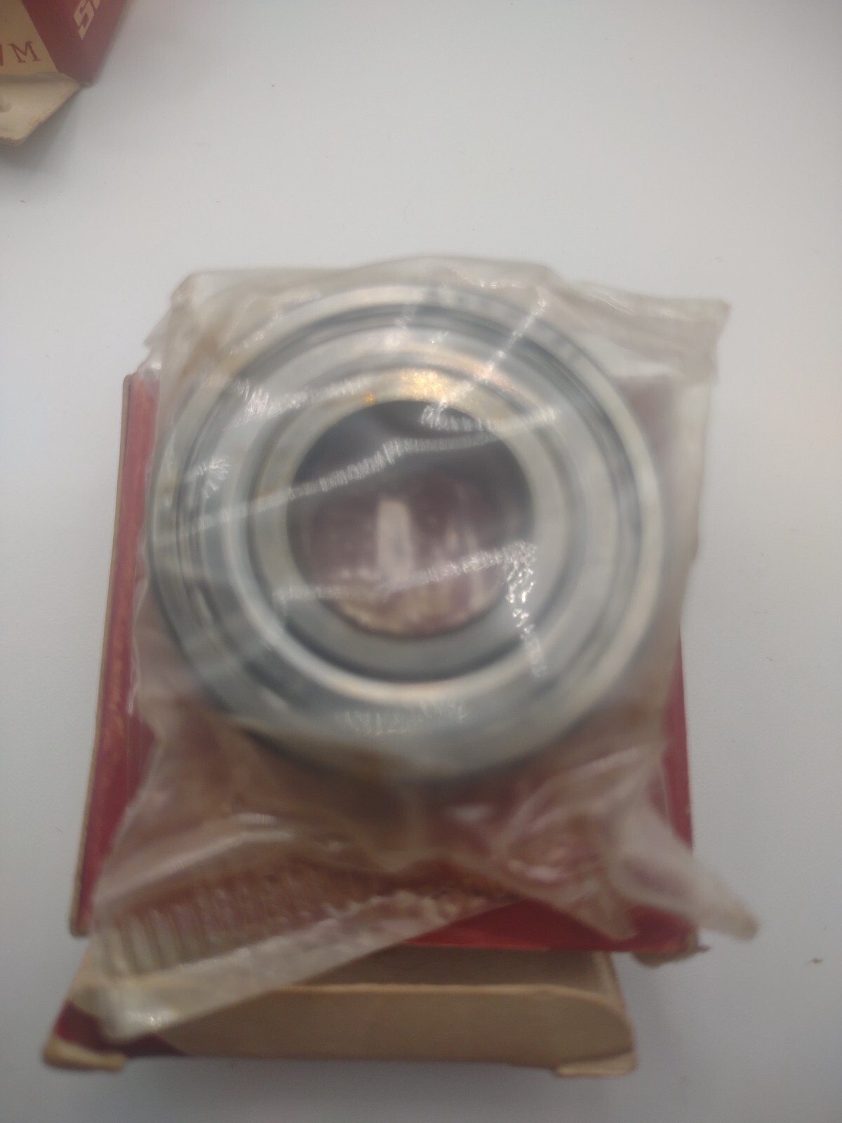 Lot of (6) SKF 6202 2ZJEM Ball Bearings NOS