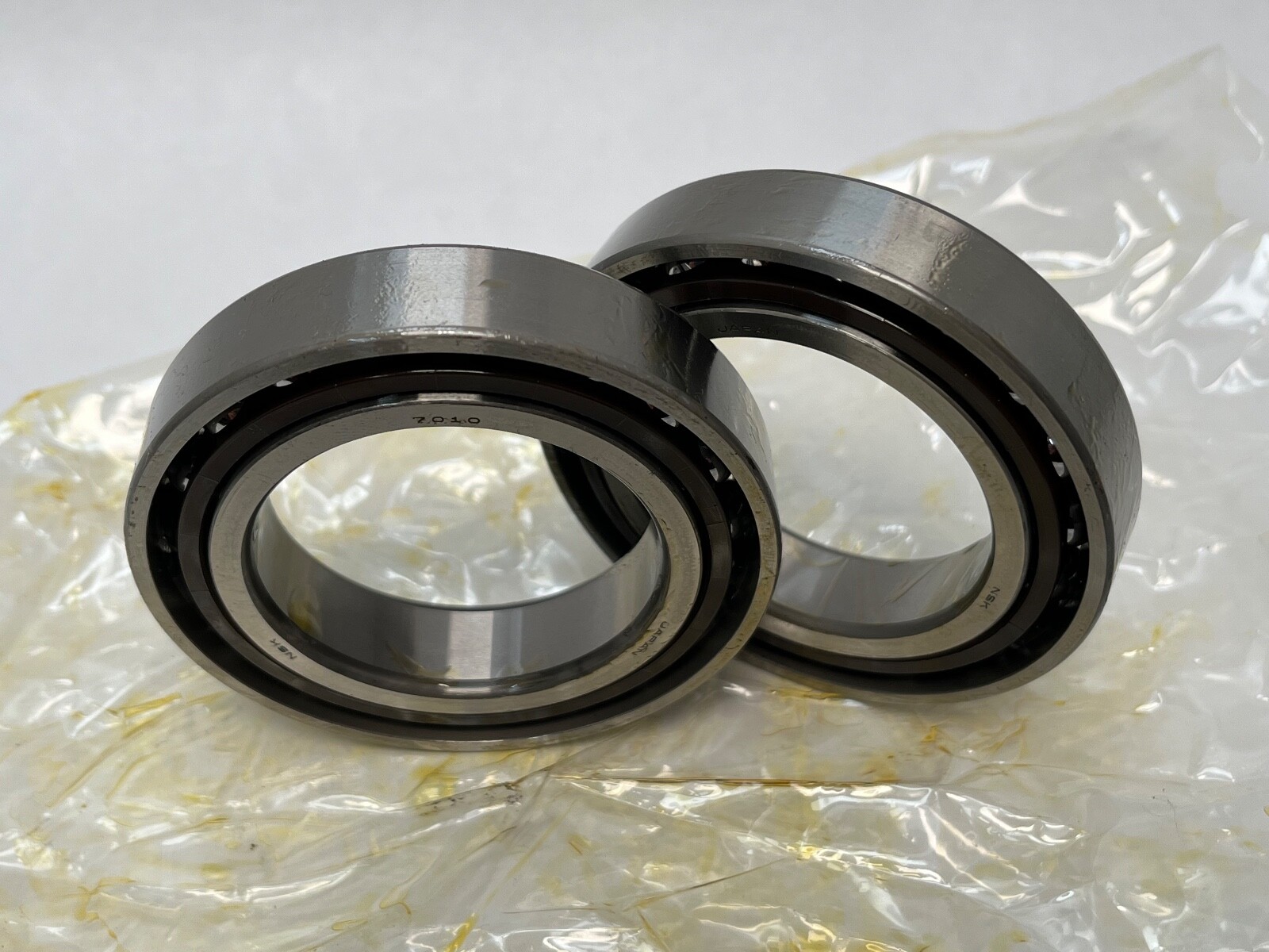 NSK 7010A5TYDUHP4 Bearing 7010E 7010-A5-TY-DUH-P4 50x80x16 mm 2 Pcs