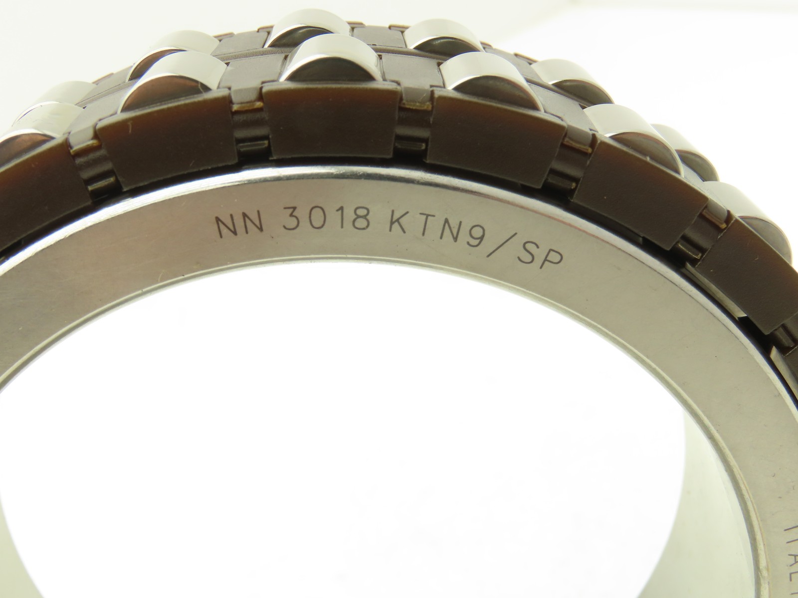 SKF NN3018 KTN9/SP Cylindrical Roller Bearings 90mm ID x 127mm OD x 37mm No Race