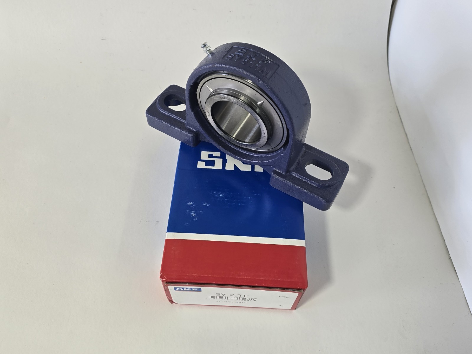 SKF SY 2 TF PB 2 Bolt Bearing-Factory New! 2″ Bore Pillow Block Bearing