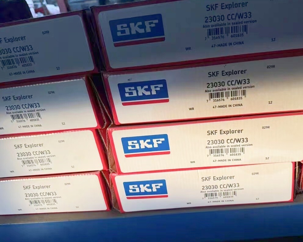 1PC SKF 23030 CC/W33 spherical roller bearing