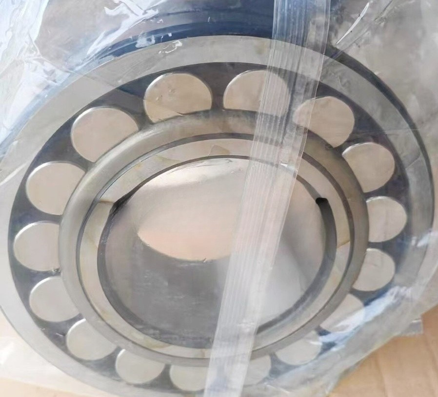 1PCS Brand New SKF 22320 EK/C3 Spherical Roller Bearing
