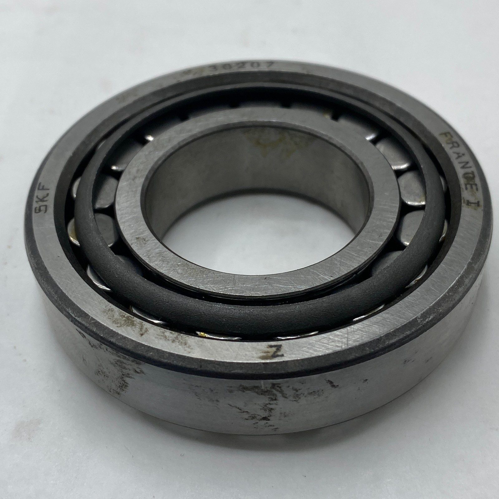 SKF 30207 Tapered Roller Bearing Consolidated Precision Bearing 30207