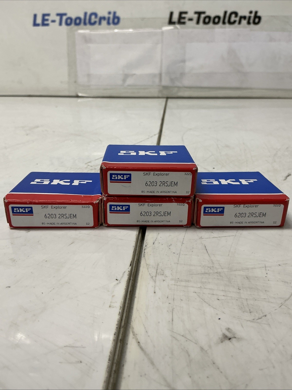 SKF 6203 2RSJEM Deep Groove Ball Bearing Lot Of 4 W-737