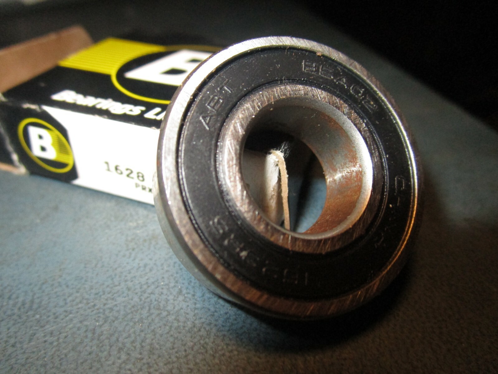 1628 2RS 0.6250″ Bore x 1-5/8″ OD x 1/2″ W Radial Ball Bearing