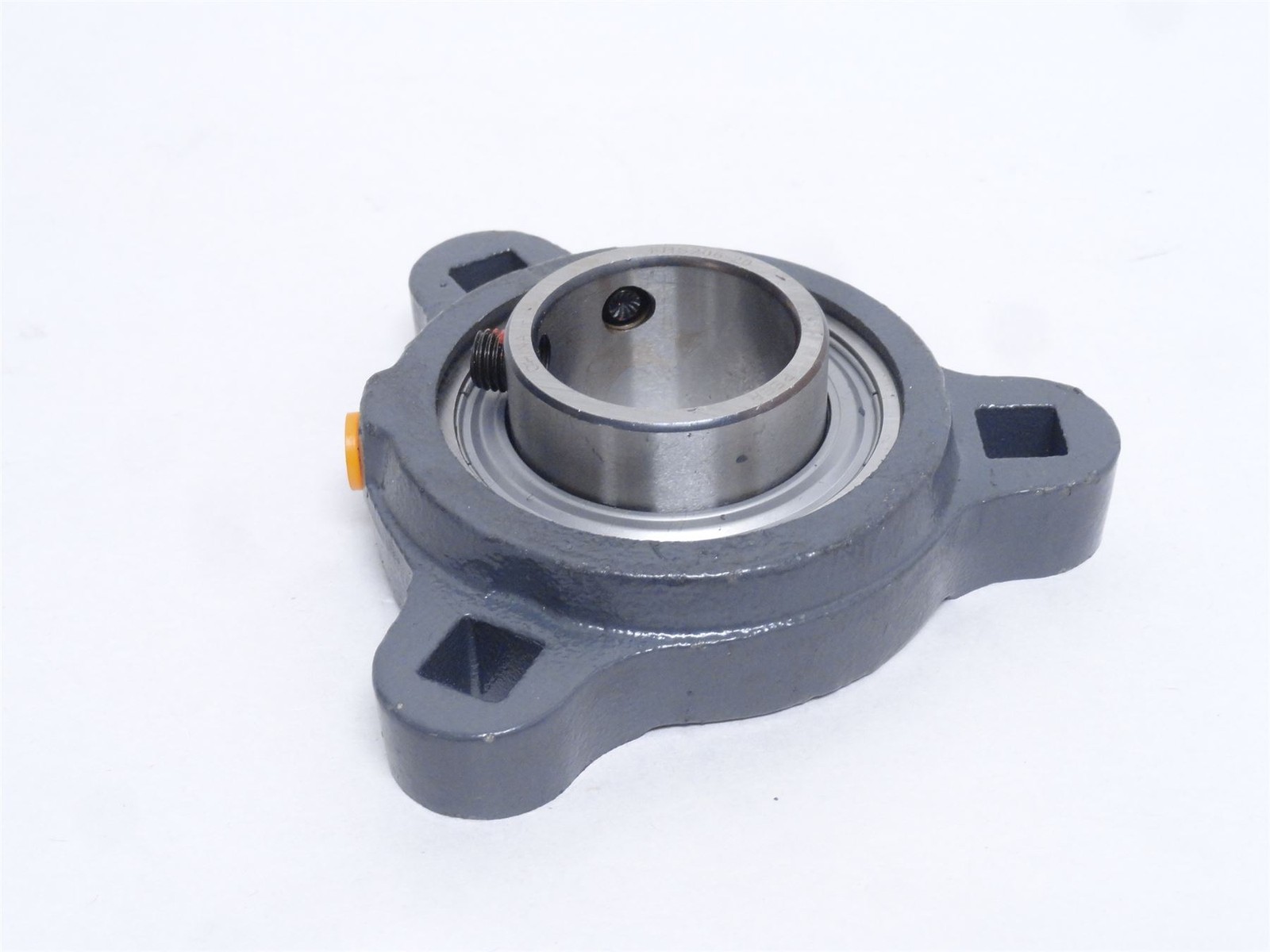 246379 New-No Box; Peer FHSF3X206-20 Flange Bearing; 1-1/4″ID; 3-Bolt