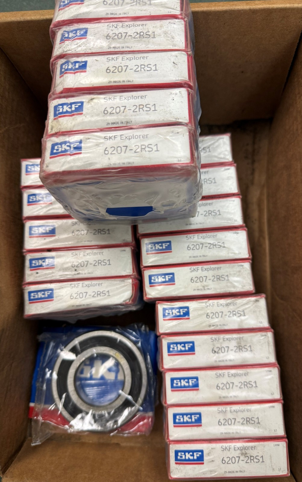 SKF 6207-2RS1 BALL BEARING