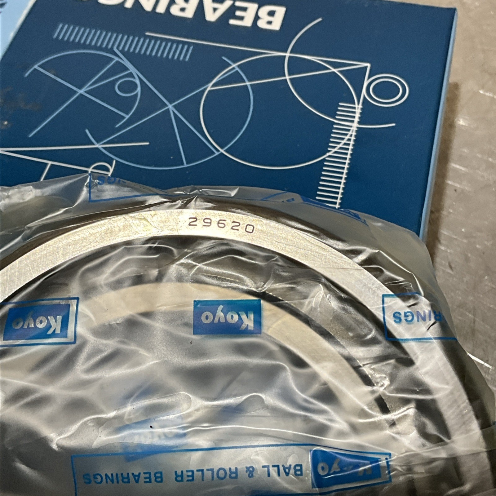 KOYO JAPAN 29675 29620 TAPERED ROLLER BEARING NOS