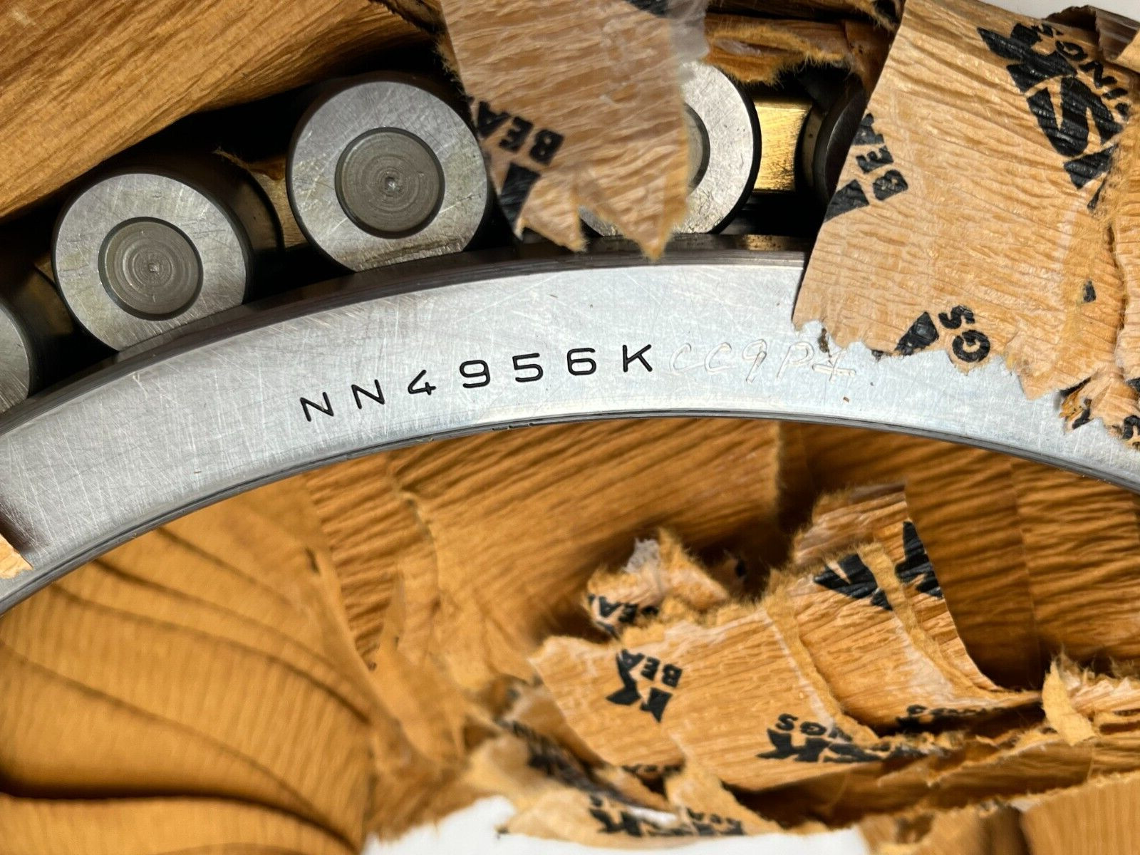NSK NN4956KCC9P4 Cylindrical Bearing 280x380x100mm NN4956 NN-4956-K-CC9-P4 Japan