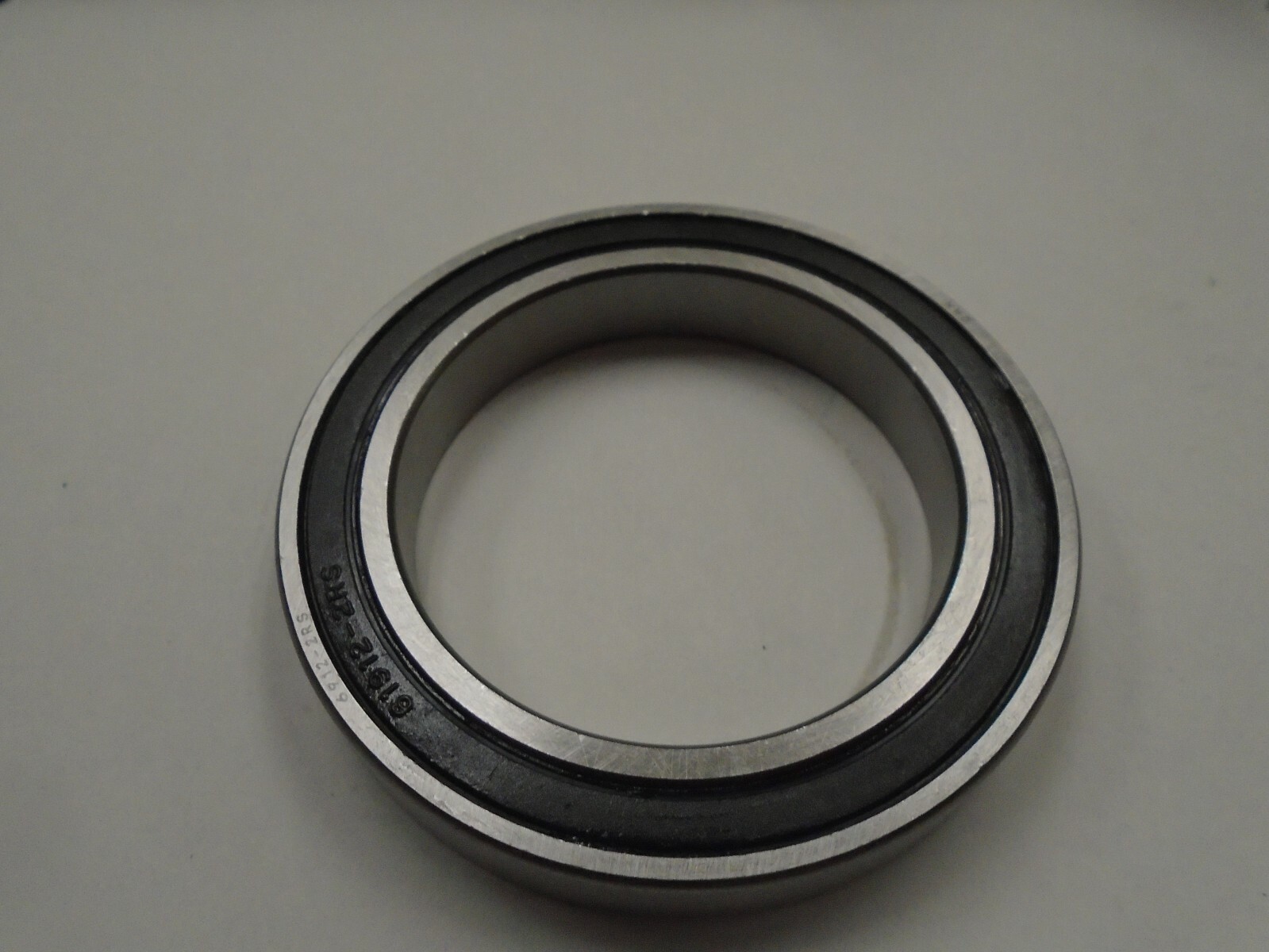 6912-2RS 61912-2RS BEARING WITH RUBBER SEALS 60X8X13 JUNE144