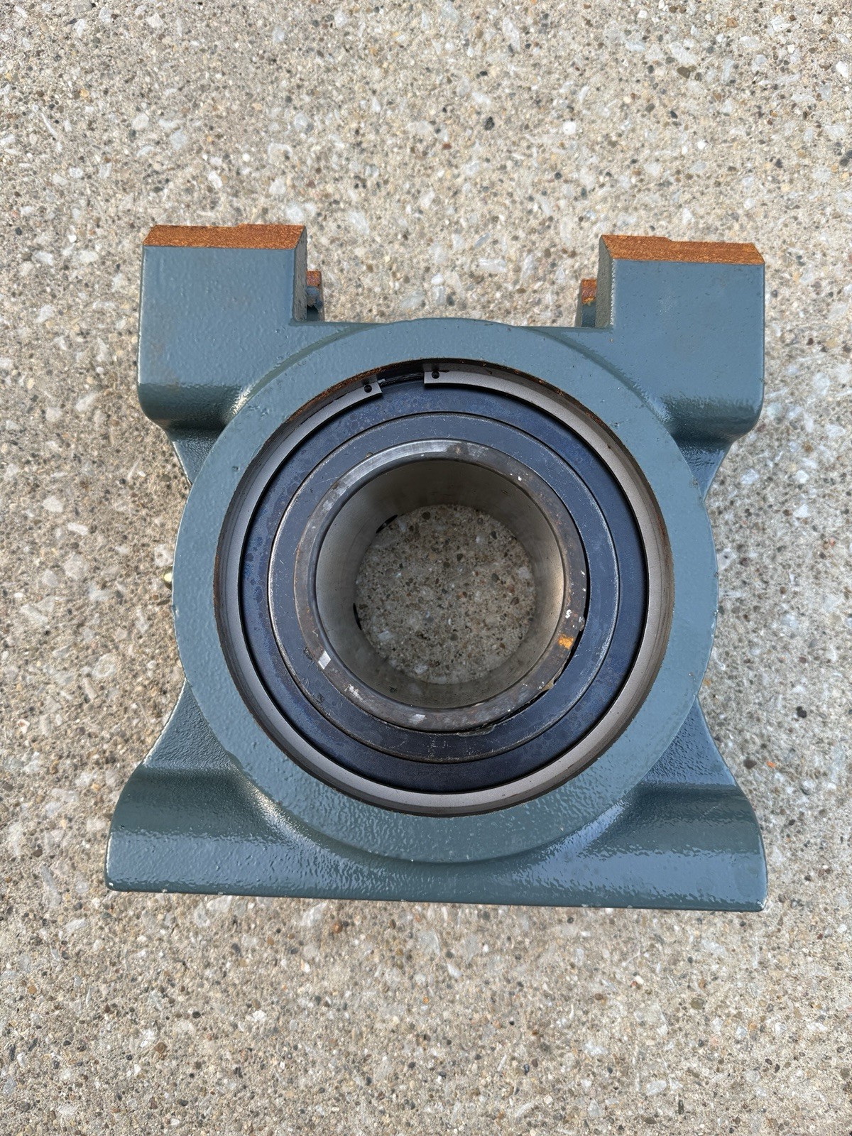 Dodge 3-7/16” S-2000 Spherical Roller Bearing TPHU-S2-307R 045007 (surface rust)