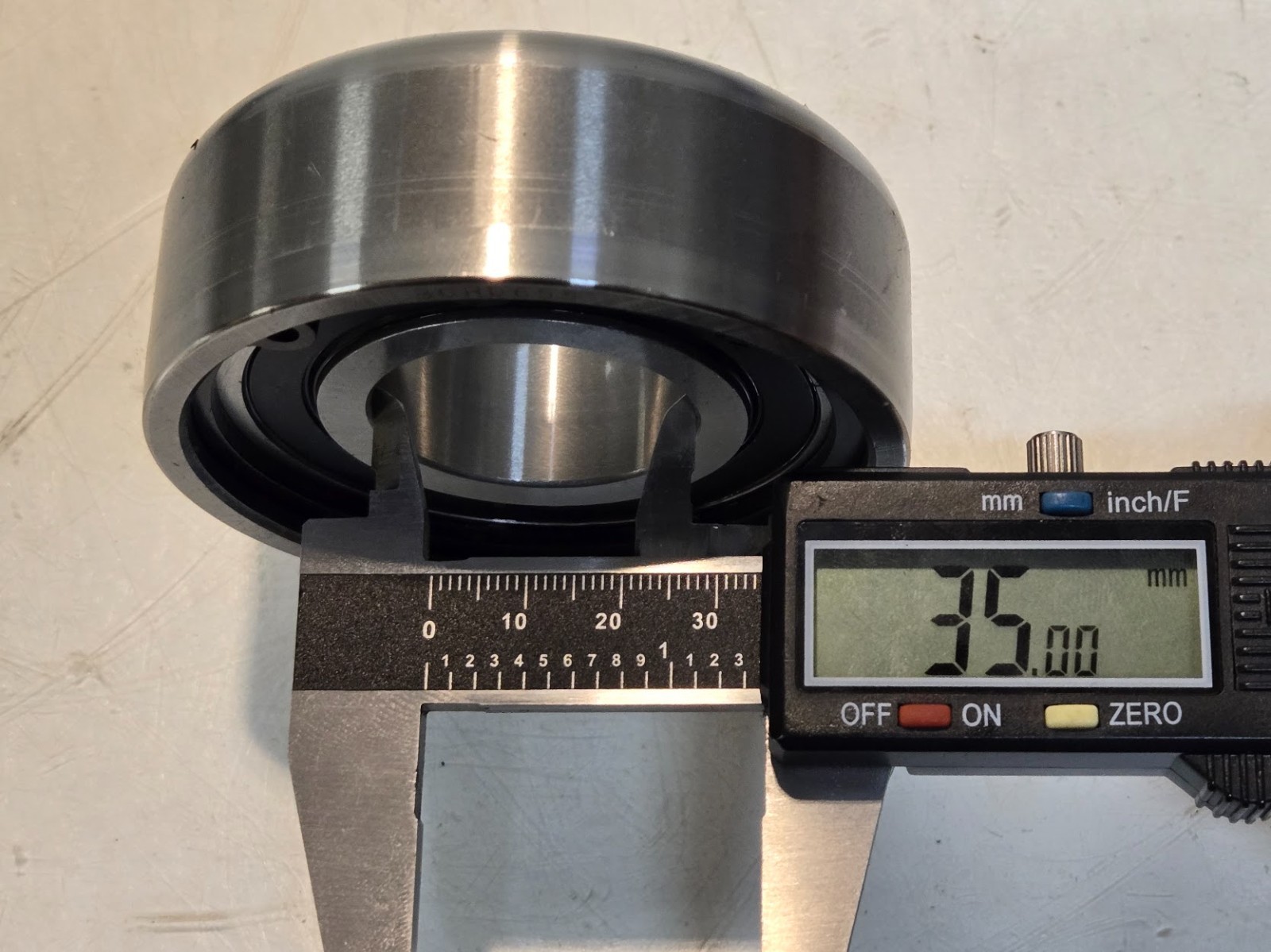 2 Quantity of CCVI Mast Guide Bearings MGV 207 2RS X3-2AL | BCH0655 (2 Qty)