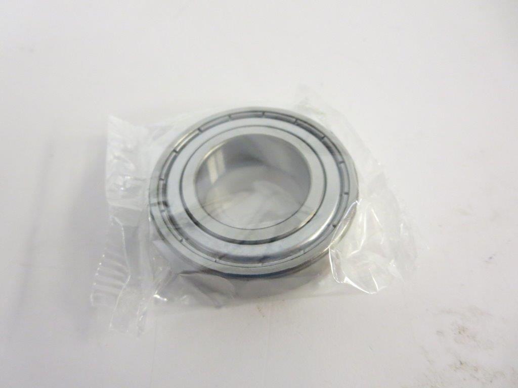 SKF 6005-2ZJEM RADIAL/DEEP GROOVE BALL BEARING-METRIC-25mm ID (LOT OF 3)