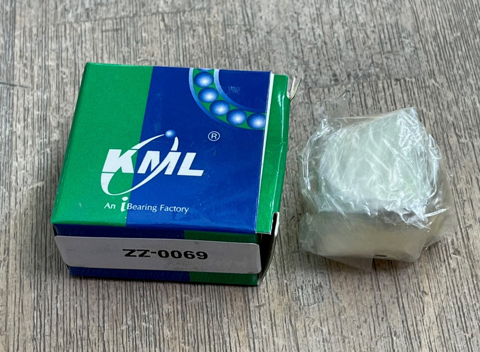 KML 6900-ZZ SHIELDED BALL BEARING NEW