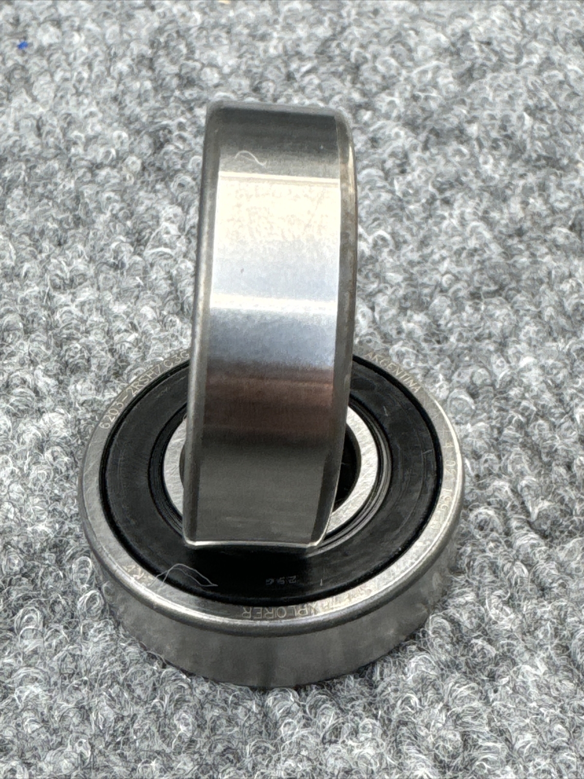 Lot of 2 – SKF 6203 2RSH/C3GJN Deep Groove Radial Ball Bearing New