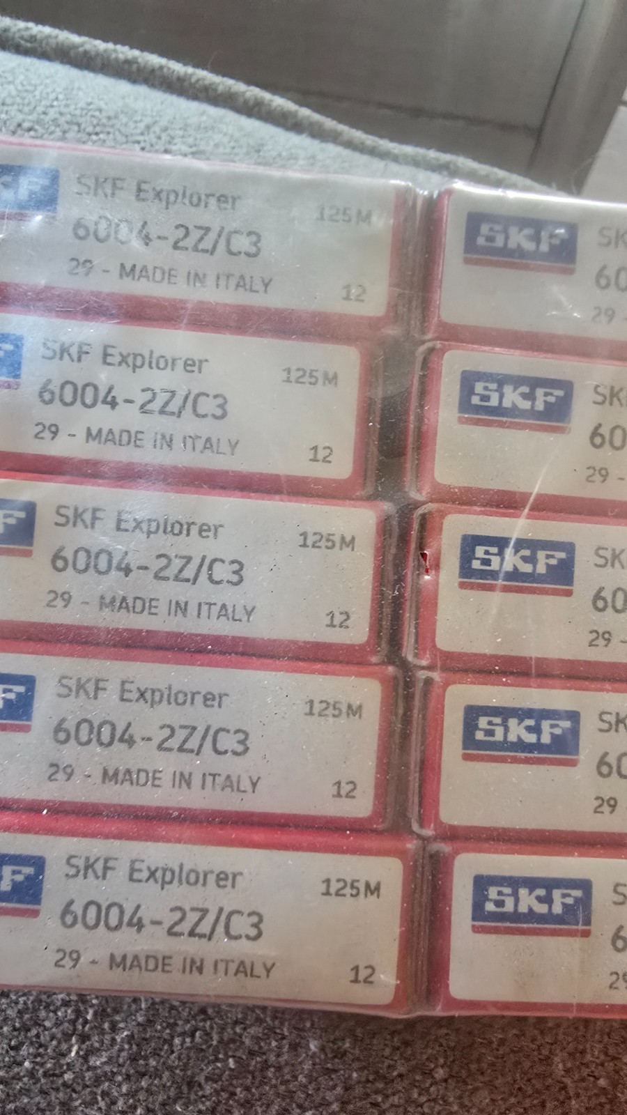10PC SKF 6004-2Z/C3