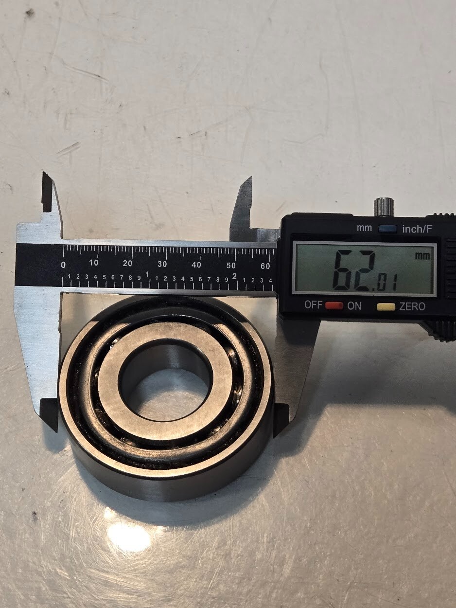 ZYZ Angular Contact Ball Bearing 7305B | 62mm OD 25mm ID 17mm Thick