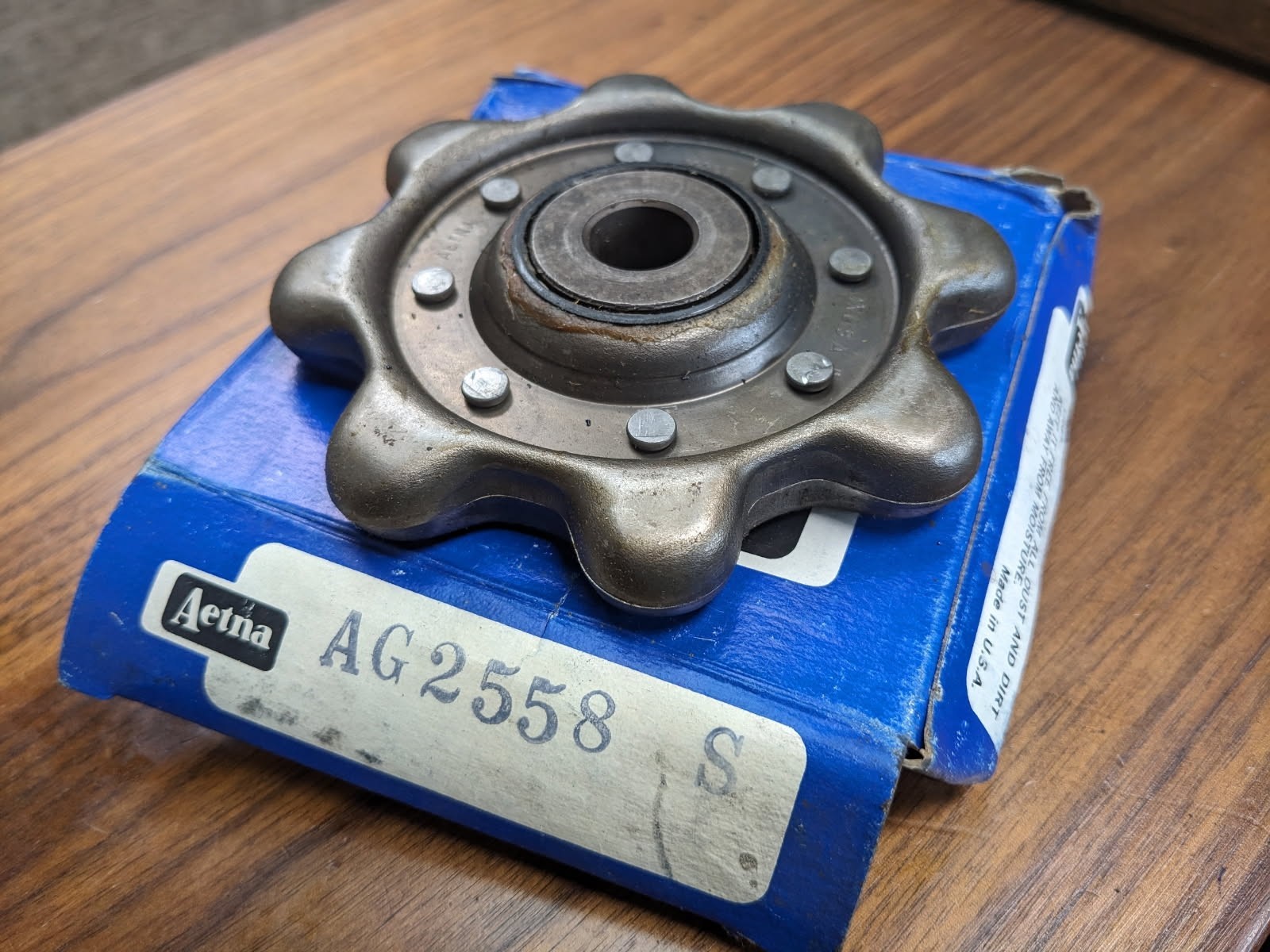 8 Tooth Chain Sprocket, Aetna AG2558S , 5/8″ bore, 4 3/4″ OD, 1.625 pitch