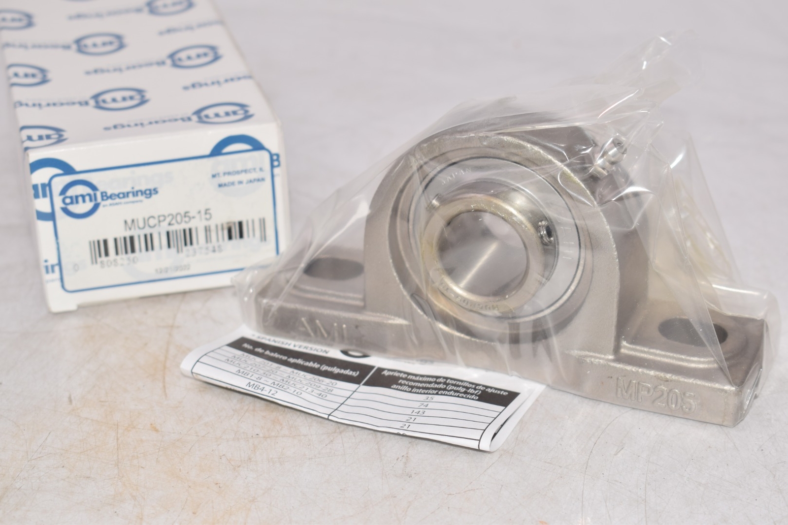 NEW AMI BEARINGS MUCP205-15 Wide Inner Ring 304 Cast Stainless Steel Housing Mat