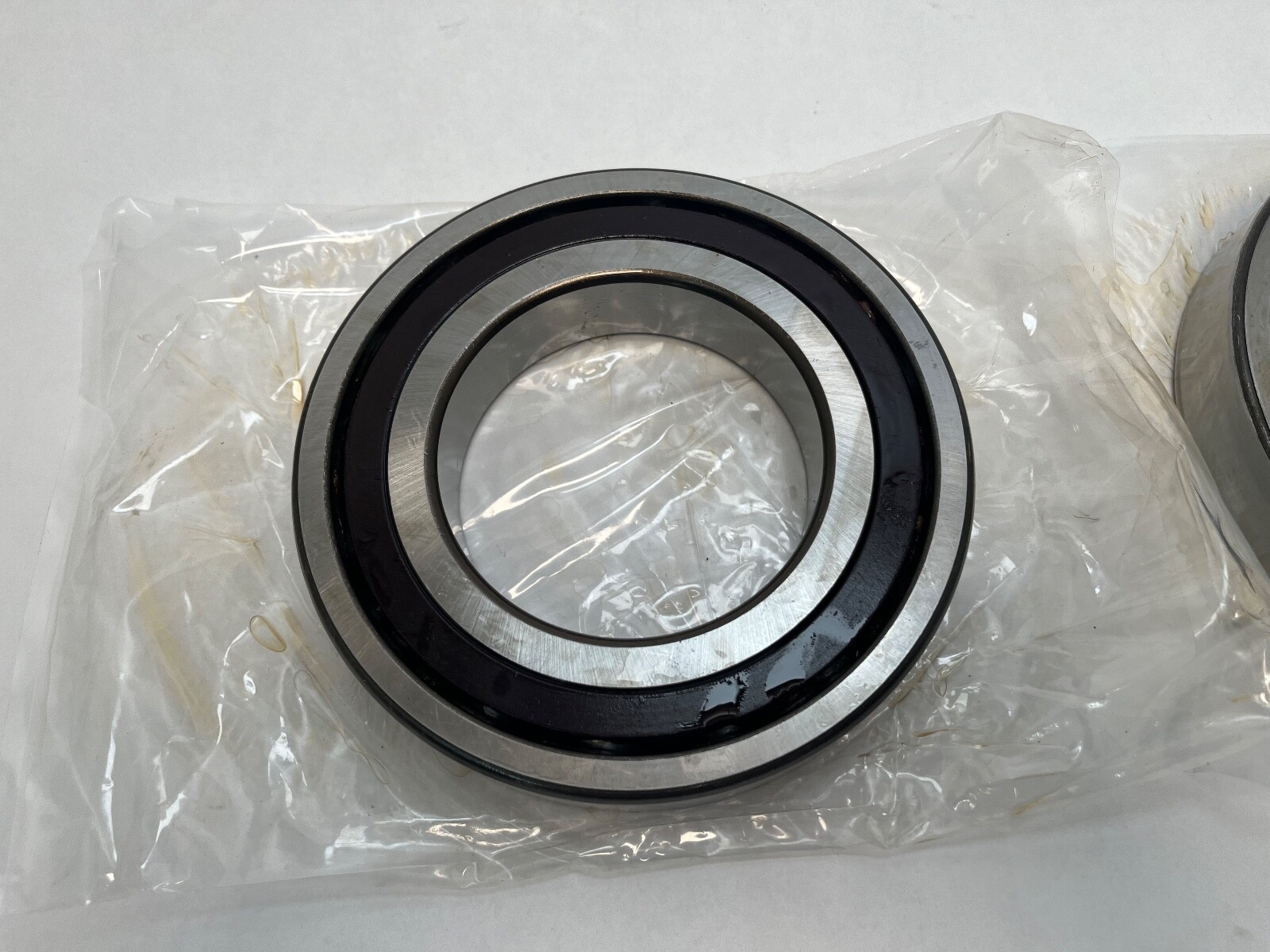NDH Q20217DTL5186 Angular Bearing 85x150x28 mm 7217 Q-20217-DT-L5186-A USA