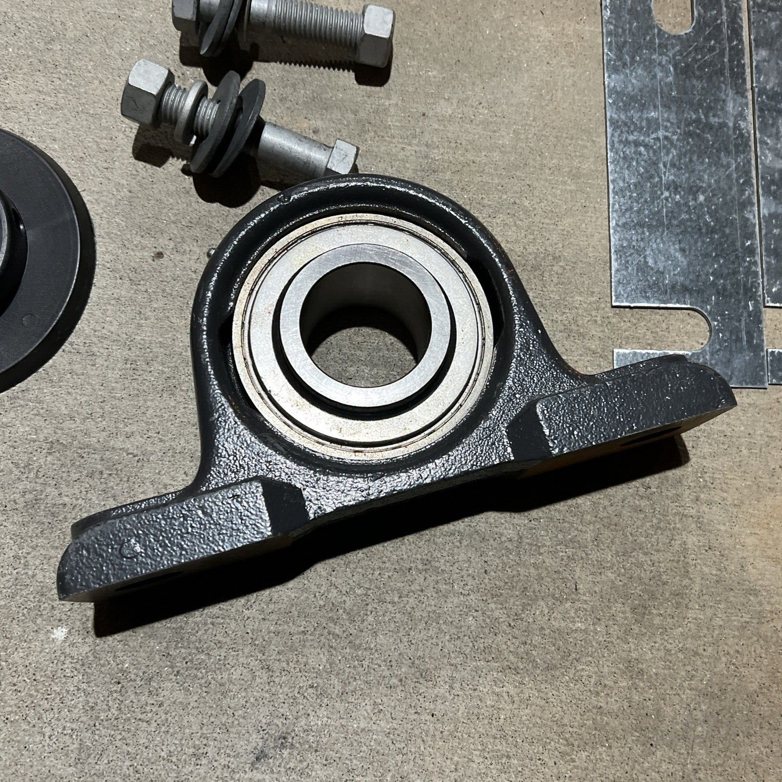 Timken Fafnir Pillow Block Bearing 2-3/16″ B/P12263 Bore GN203KRRB FS381A KIT