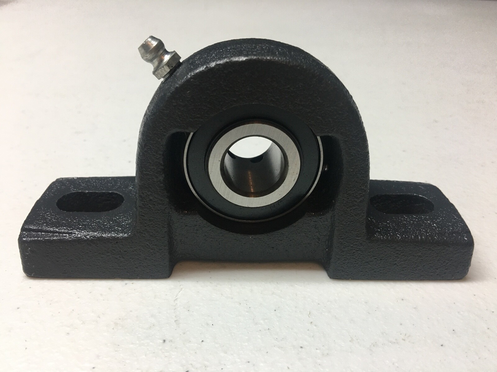 IPTCI Bearing Pillow Block UCP202-10 Set Screw Lock 5/8″ Bore Cast Iron