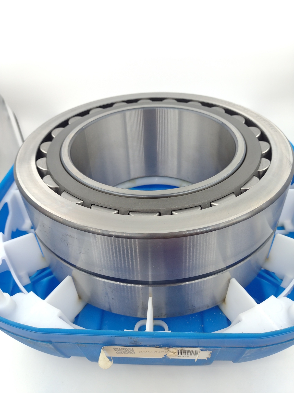 ** SKF Explorer 24134 CC/W33 Spherical Roller Bearing