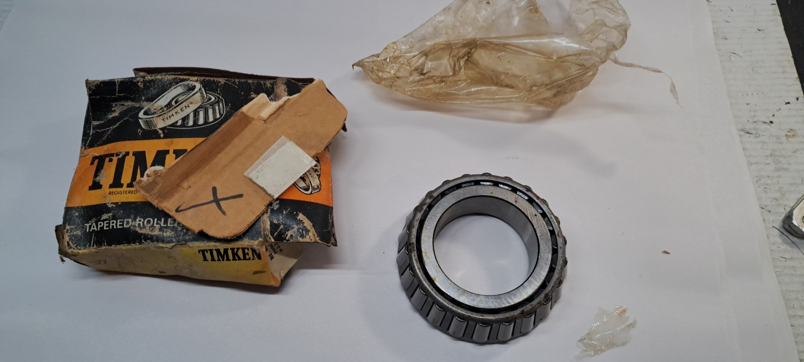 Timken 577 Tapered roller bearing cone NOS, Made In USA!!! ( 31701)