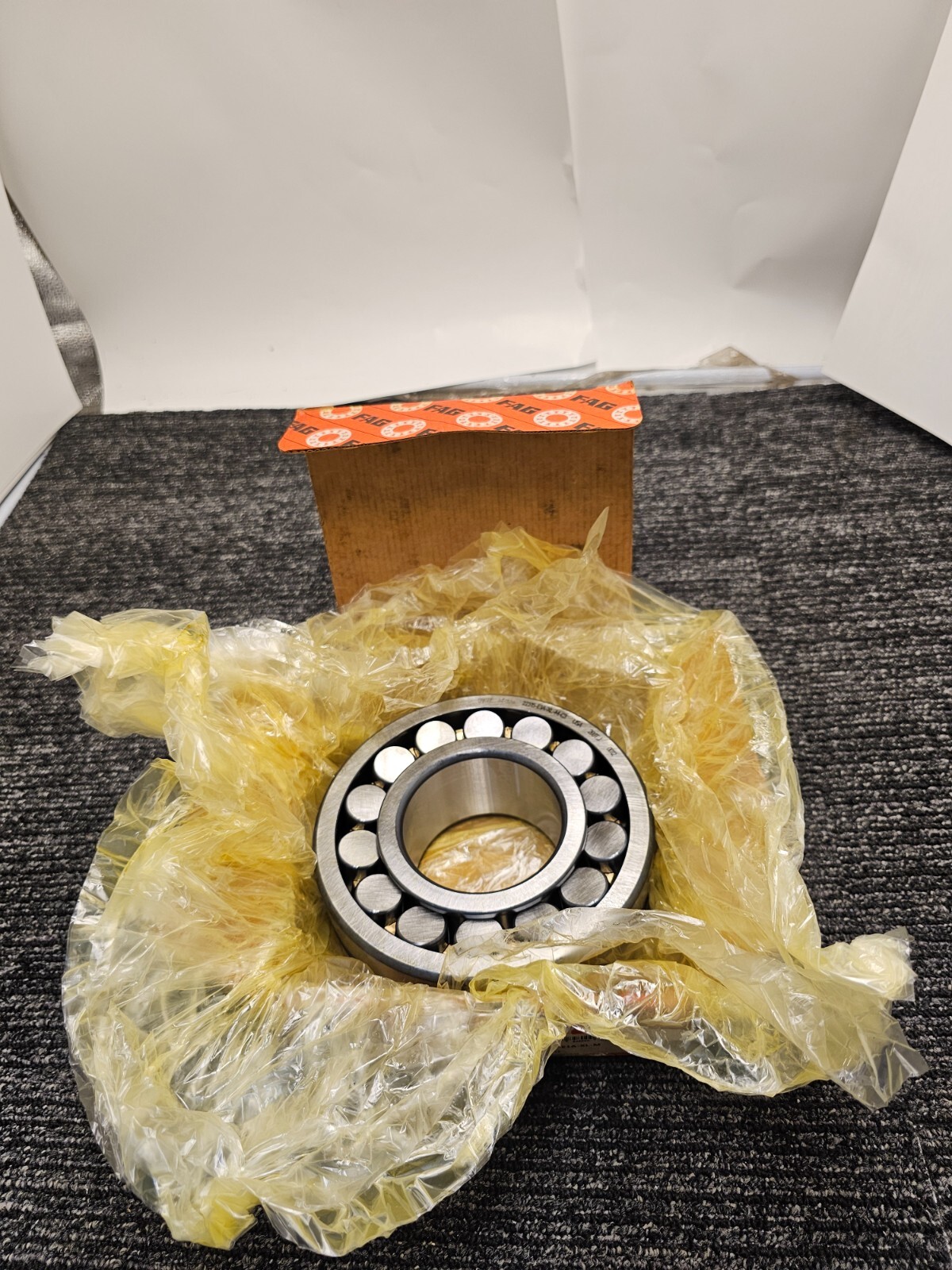 FAG X-Life 22315-E1A-XL-M-C3 Spherical Roller Bearing 75mm Bore 60mm OD 55mm W