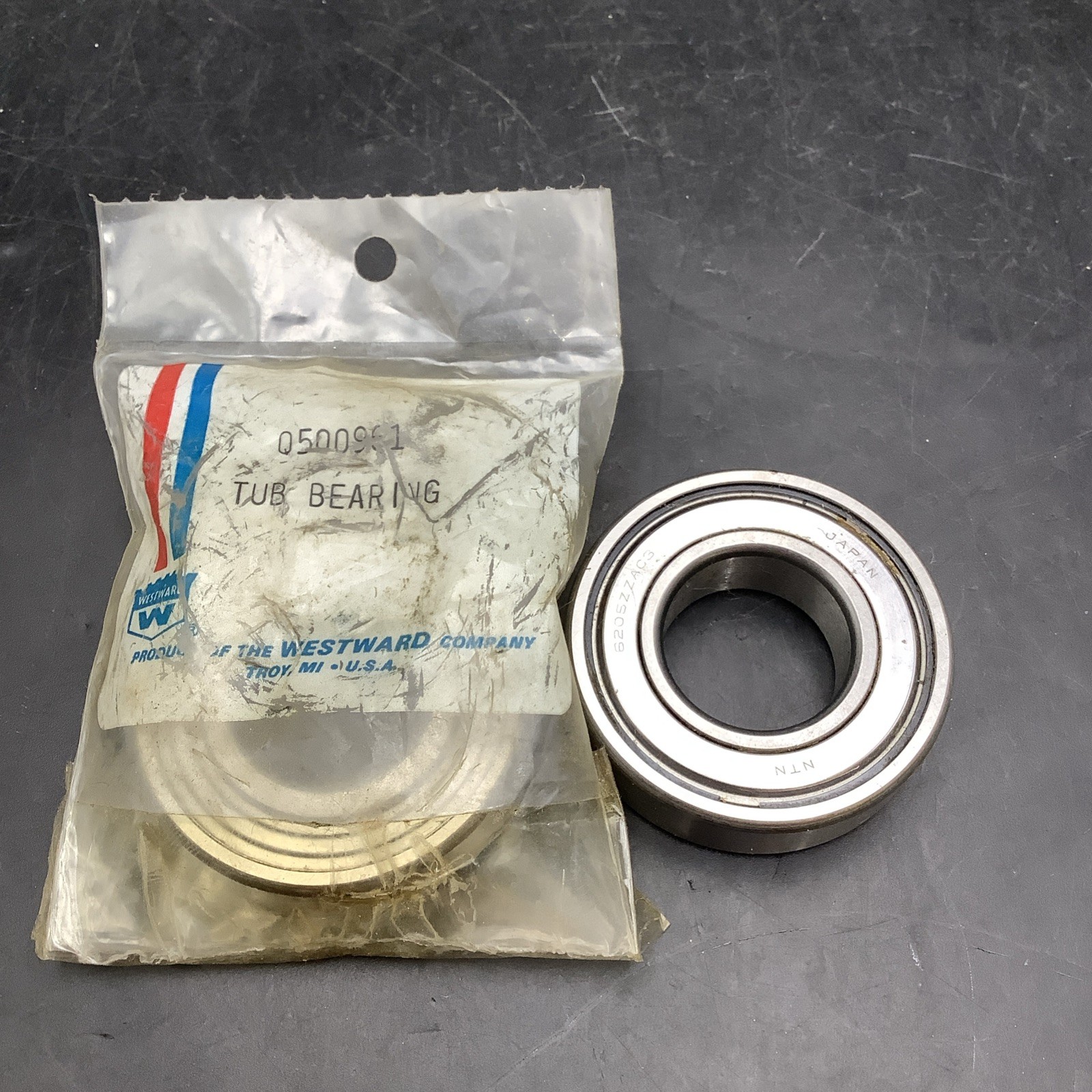 x2 6205-ZZE NACHI Brand Metal Shield Ball Bearing 25x52x15 6205 ZZ 6205Z