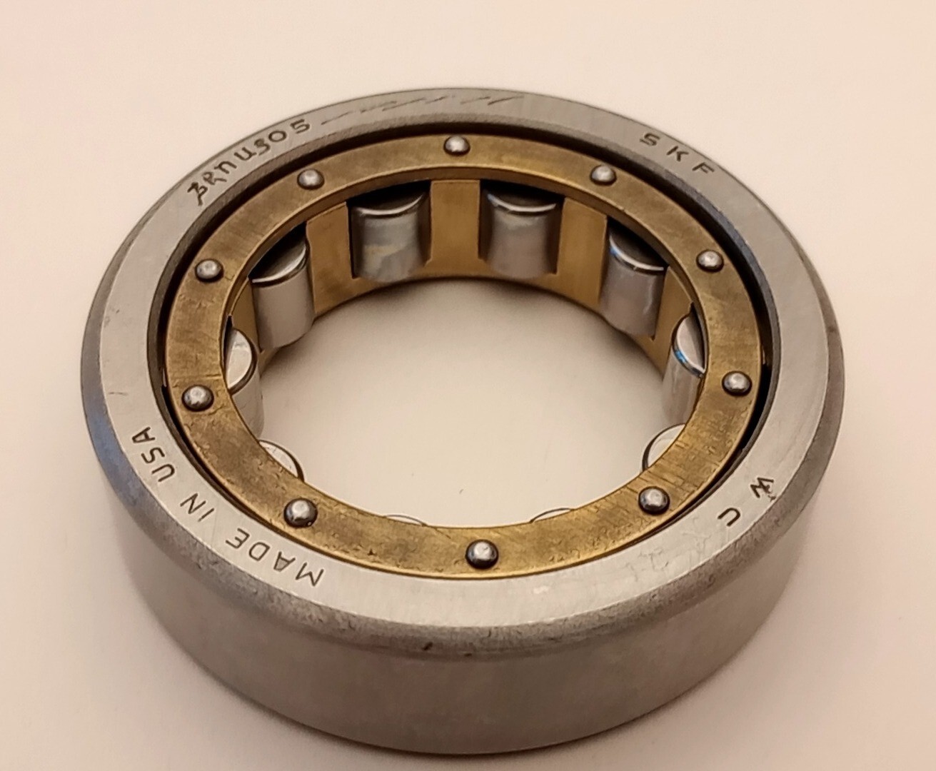 SKF RNU305 Cylindrical Roller Bearing 35mm ID X 62mm OD X 17mm W RNU305M