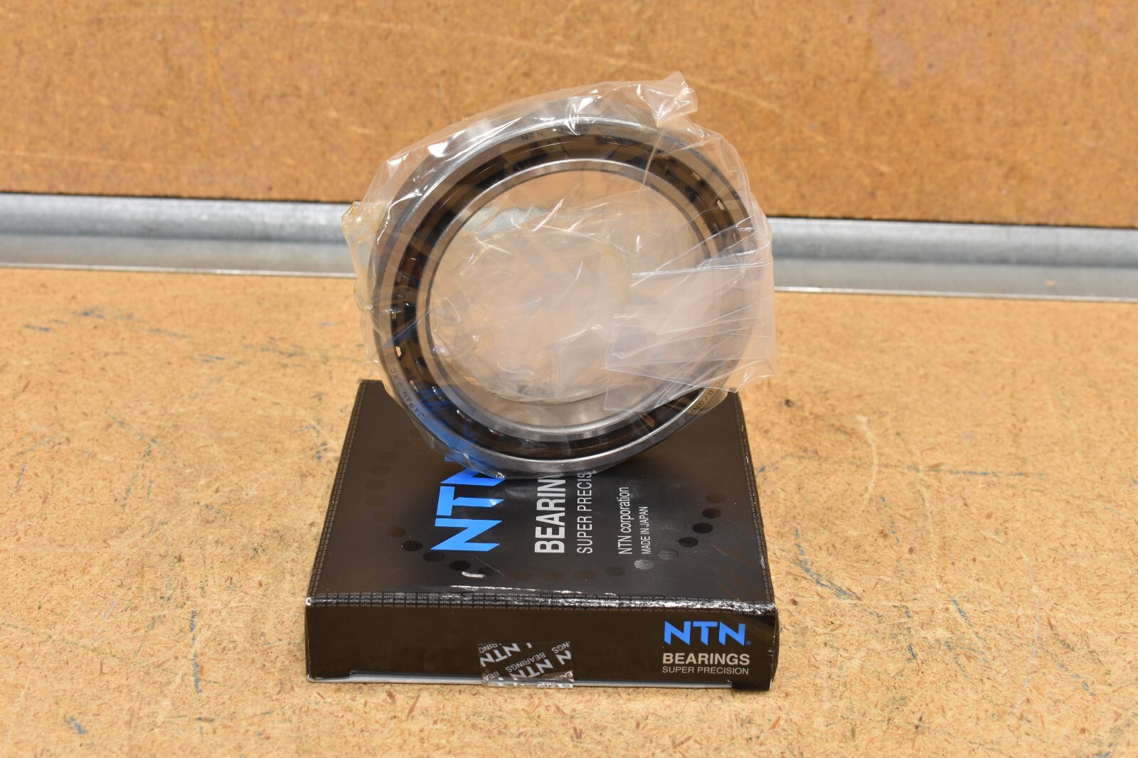 NTN 7915UCG/GNP4, Angular Contact Bearing, Contact angle 75 mm x 105 mm x 16 mm