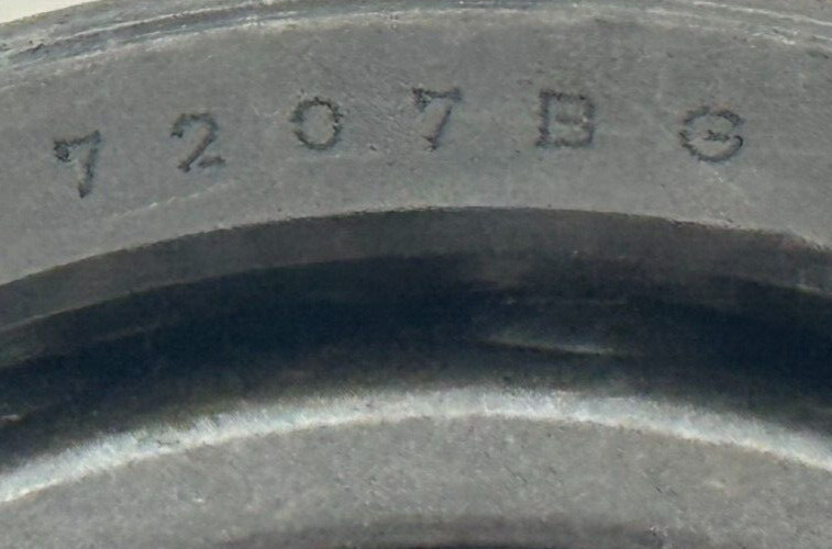NEW SKF 7207BG Single Row Angular Contact Ball Bearing