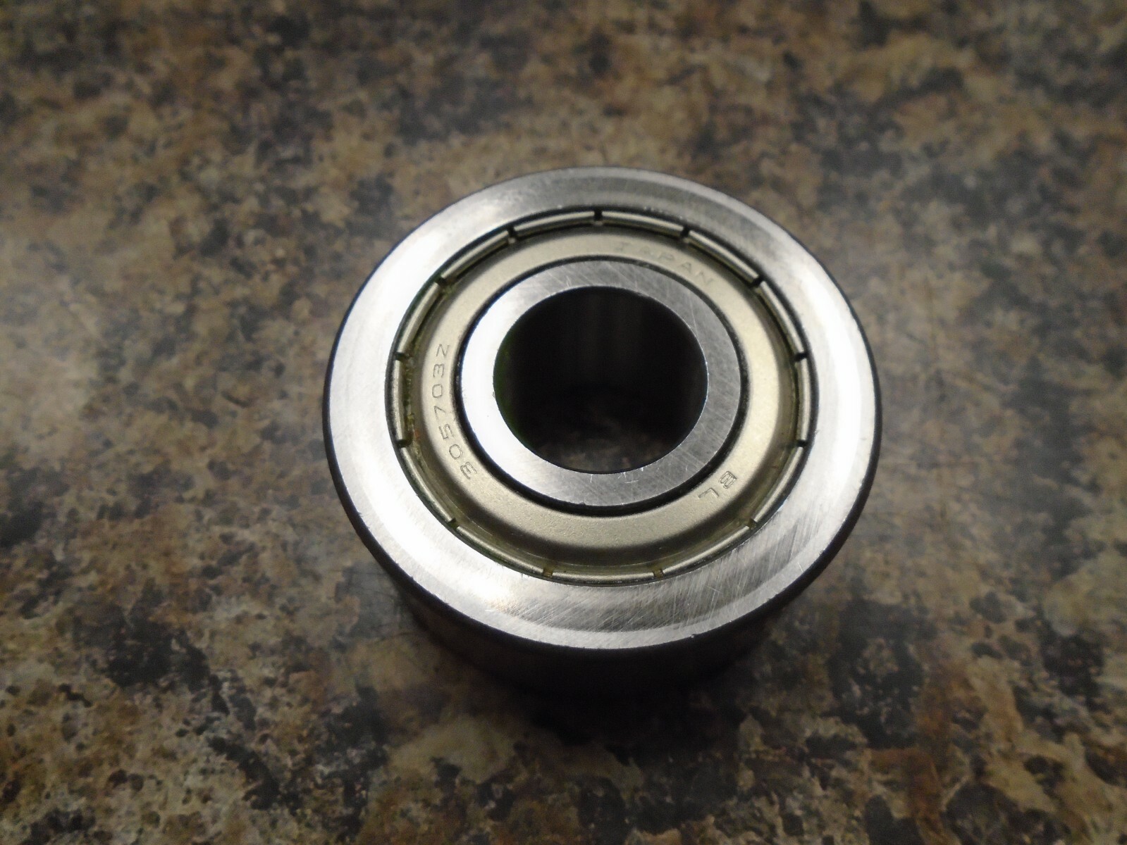 BL 305703 ZZ BEARING 17X47X17.4 MADE IN JAPAN A302
