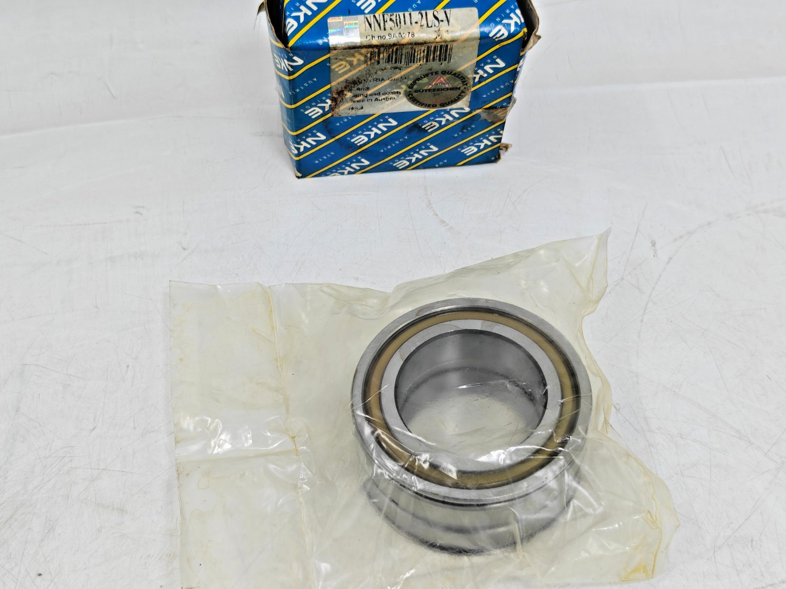 NNF 5011-2LS-V NKE Cylindrical Roller Bearing NNF5011 / SL04 5011 55x90x46mm